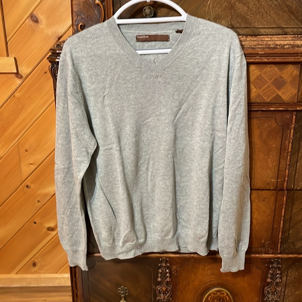 Perry Ellis Men’s Medium Sweater